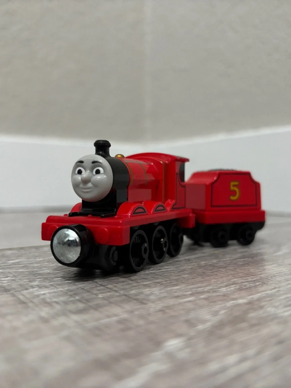 Diecast James and Tender - Thomas & Friends